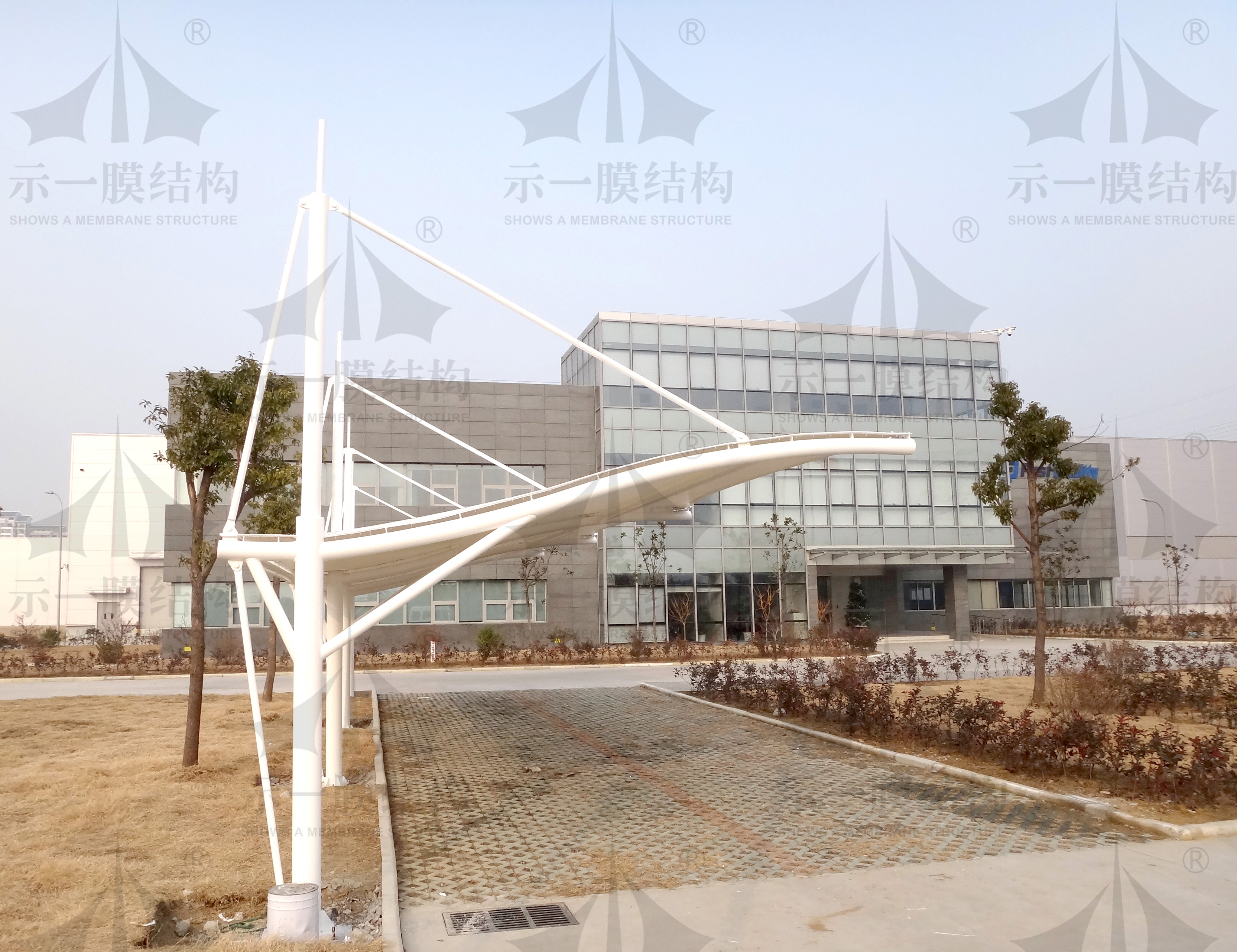 上海示一膜结构无锡致优无纺布公司膜结构车棚