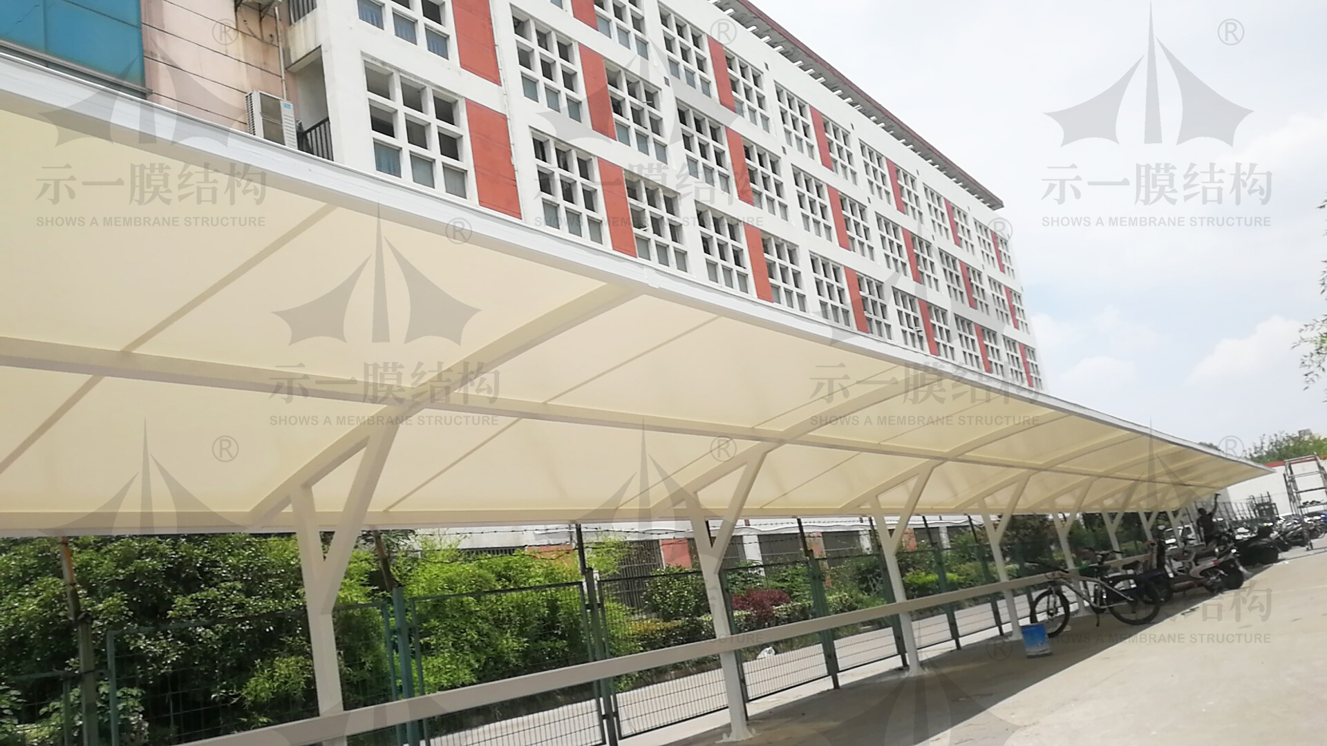 昆山黄埔花园膜结构停车棚—上海示一膜结构制作