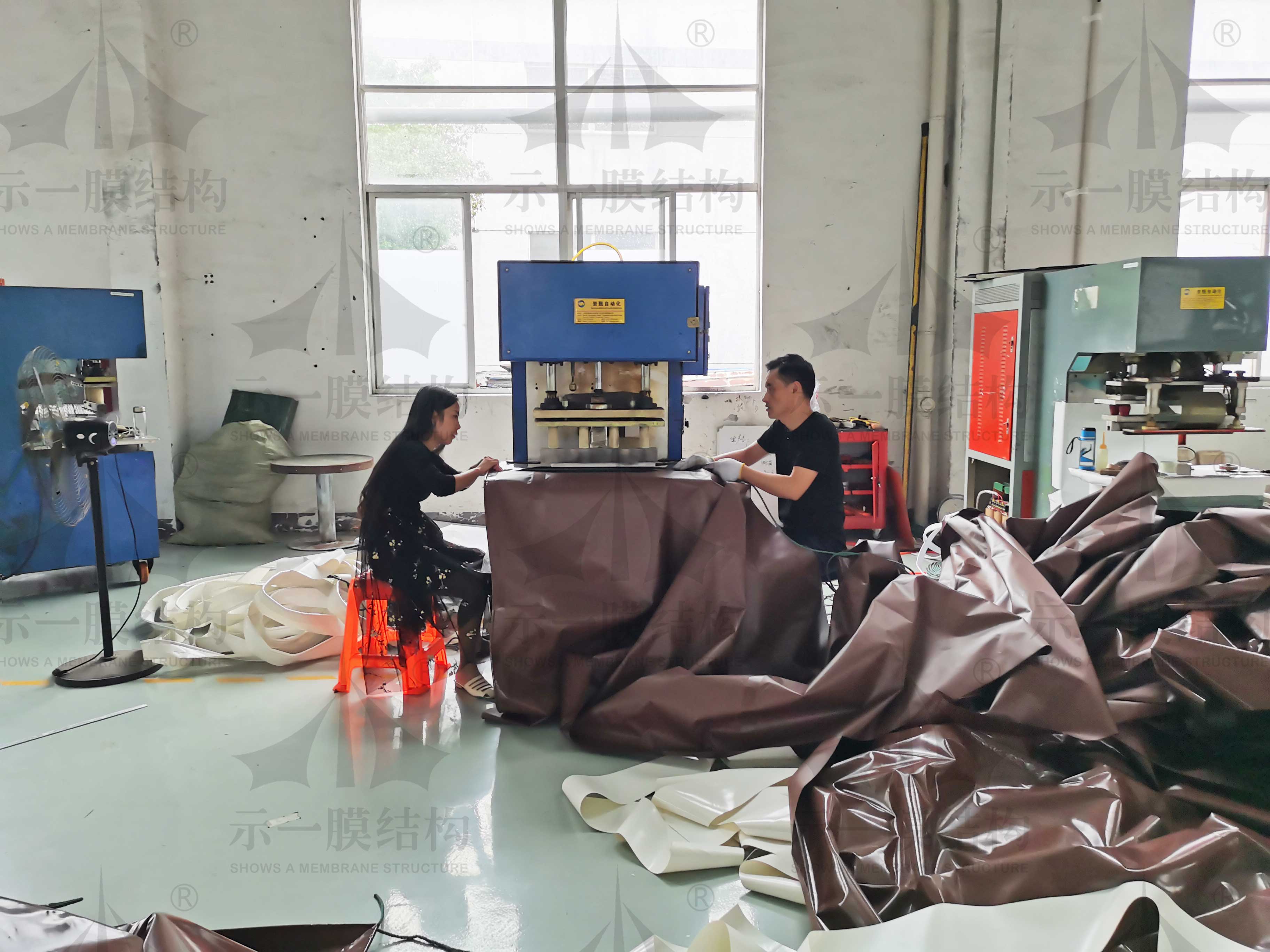 膜结构建筑隔热的方法有哪些？